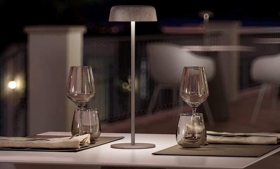 Fade table lamp metal design Marco Gregori - Imagen 2