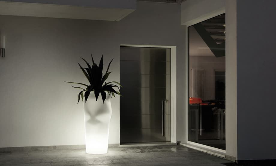 Saving/Space/Vase / 2009 - Imagen 2