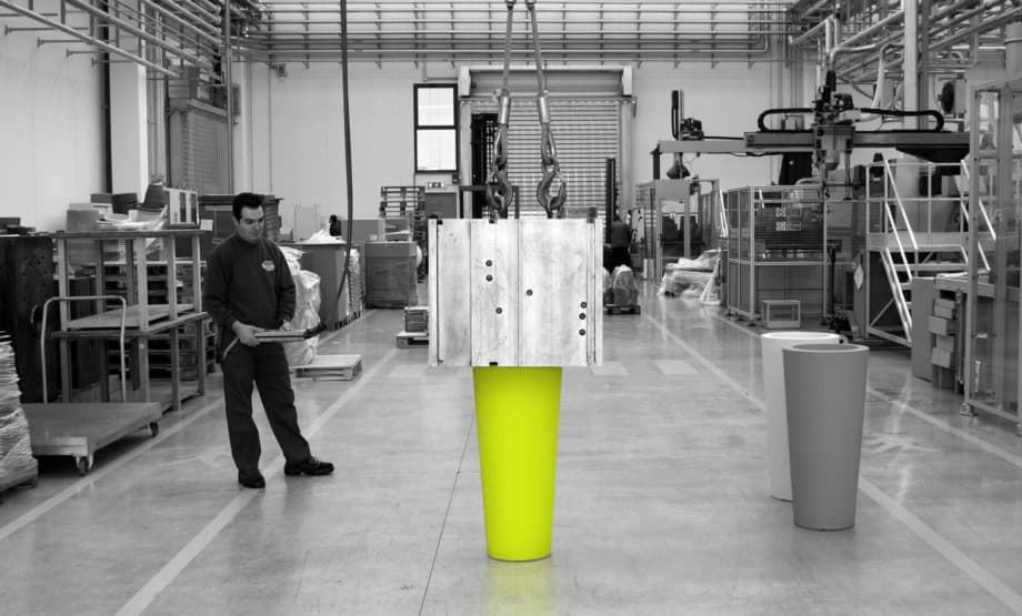 Saving/Space/Vase / 2009 - Imagen 3